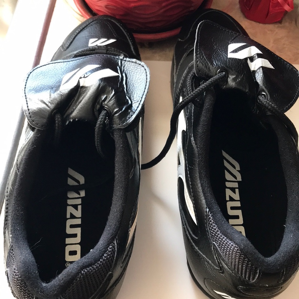 NIB Mizuno 12M Low Molded Black Baseball Cleats - Picture 2 of 7